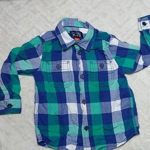 Children's Place plad button up 2T